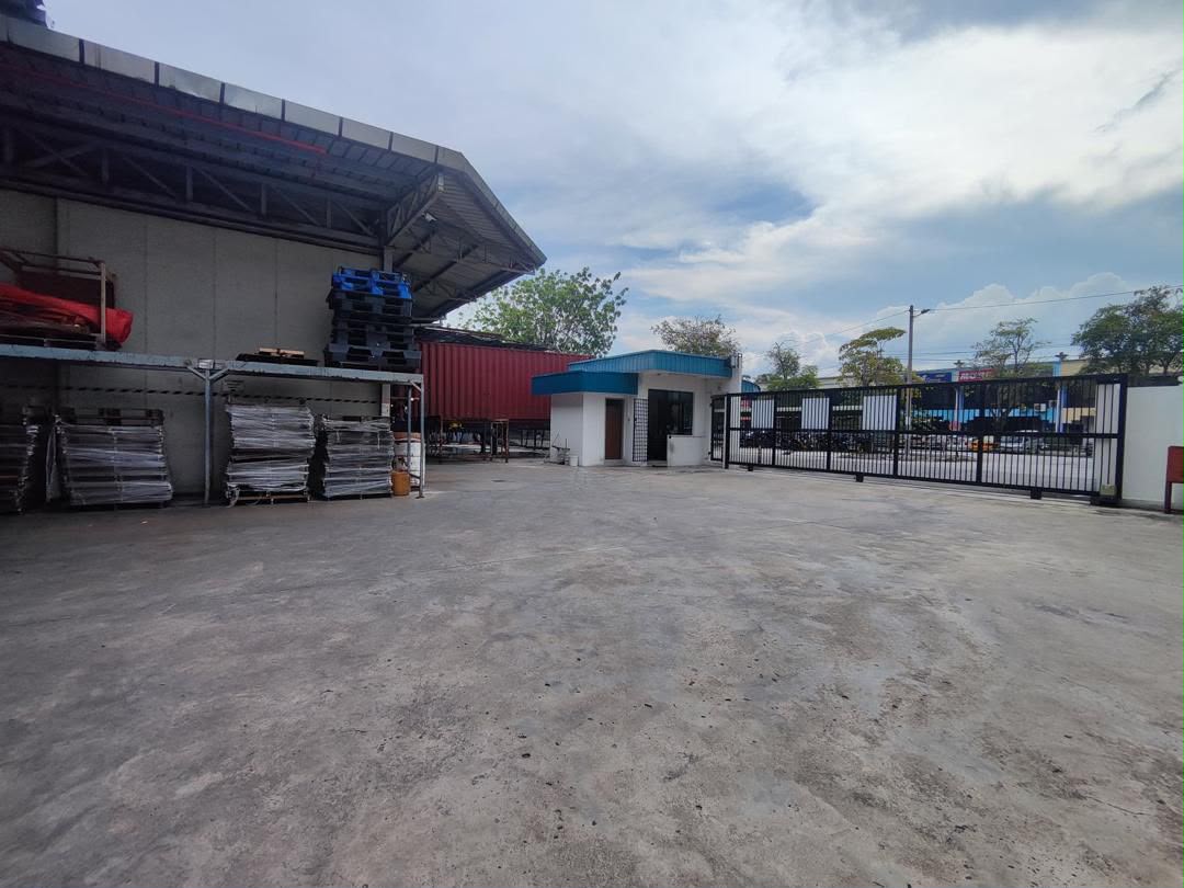 98,111 Sqft Prime Butterworth Industrial Property - photo 3
