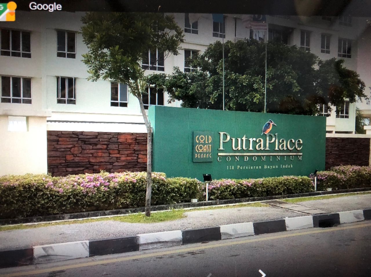 Putra Place Condomin ...