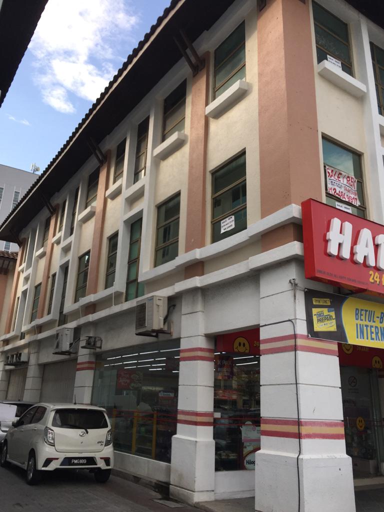3 storey Shop Office for sale at Bayan Bay - photo 5