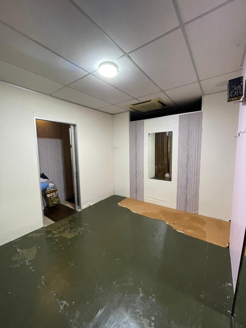 Ground Flr Shoplot at Sri Wonder Complex, Jelutong - photo 2