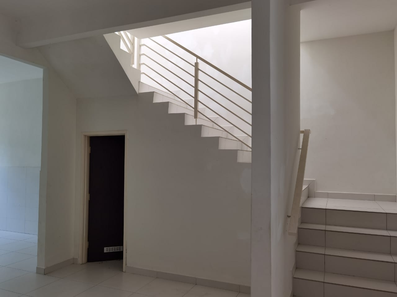 Double Terrace House at Teluk Kumbar - photo 2