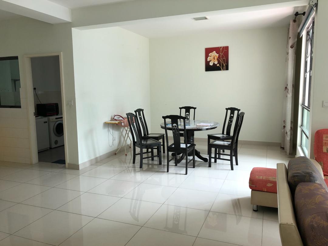 The Z Residence Fully Furnish Corner unit 1404sqf - photo 5