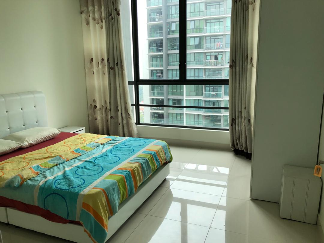 The Z Residence Fully Furnish Corner unit 1404sqf - photo 9