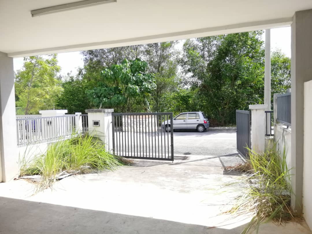 DOUBLE STOREY SEMENYIH PARKLANDS BERANANG FOR SALE - photo 9