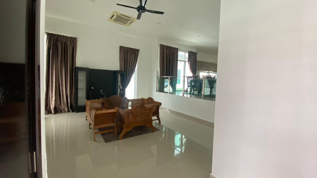Clover Garden Residence Sale - photo 2
