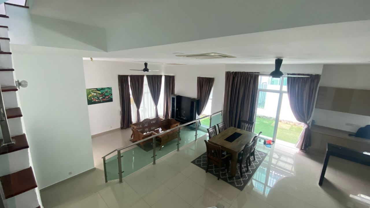 Clover Garden Residence Sale - photo 3