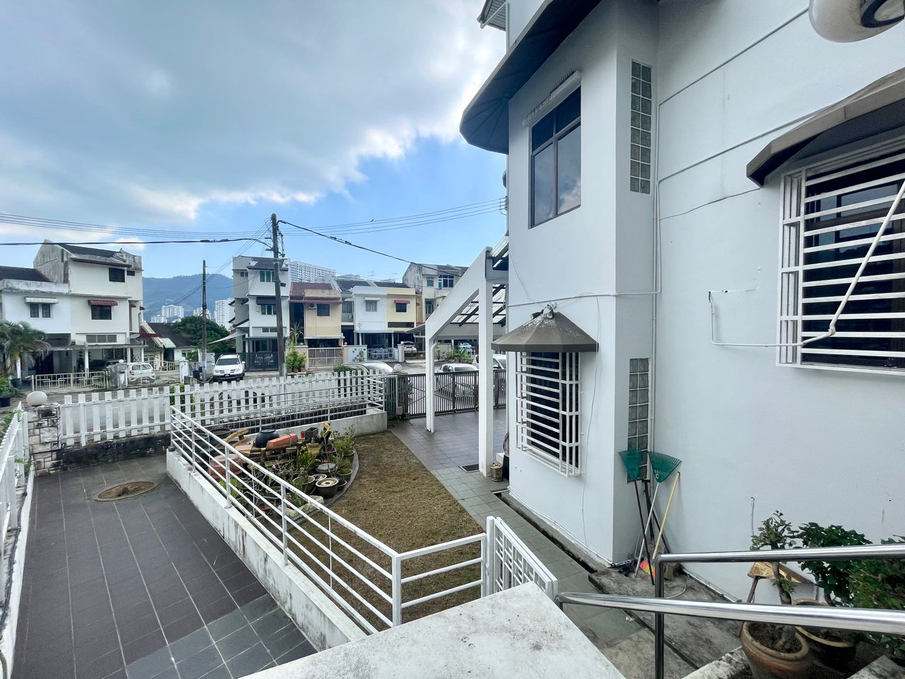SUNGAI ARA