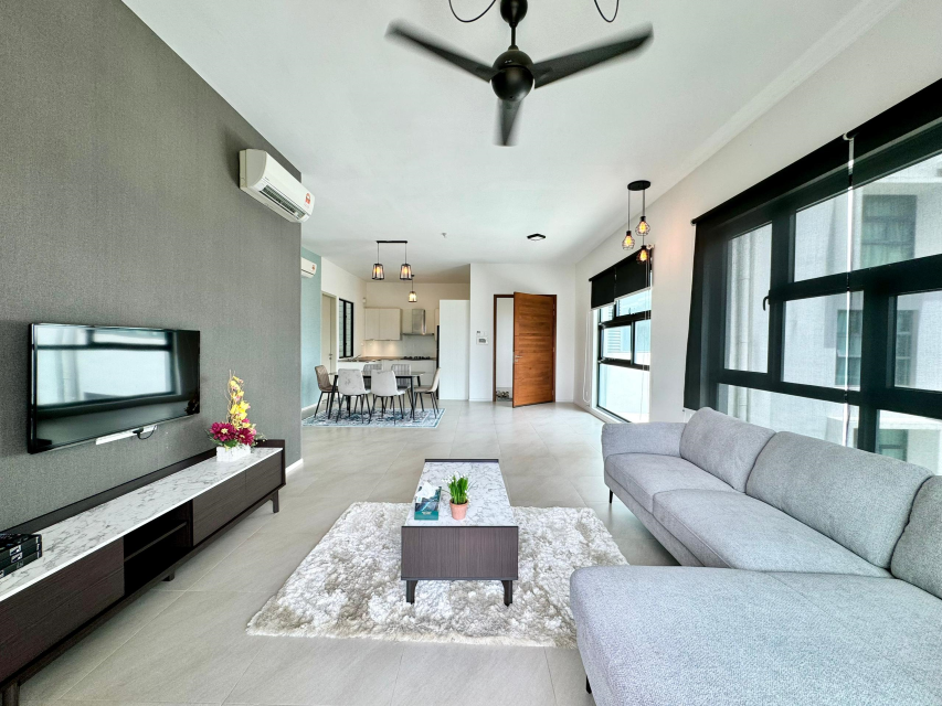 Mira Residence