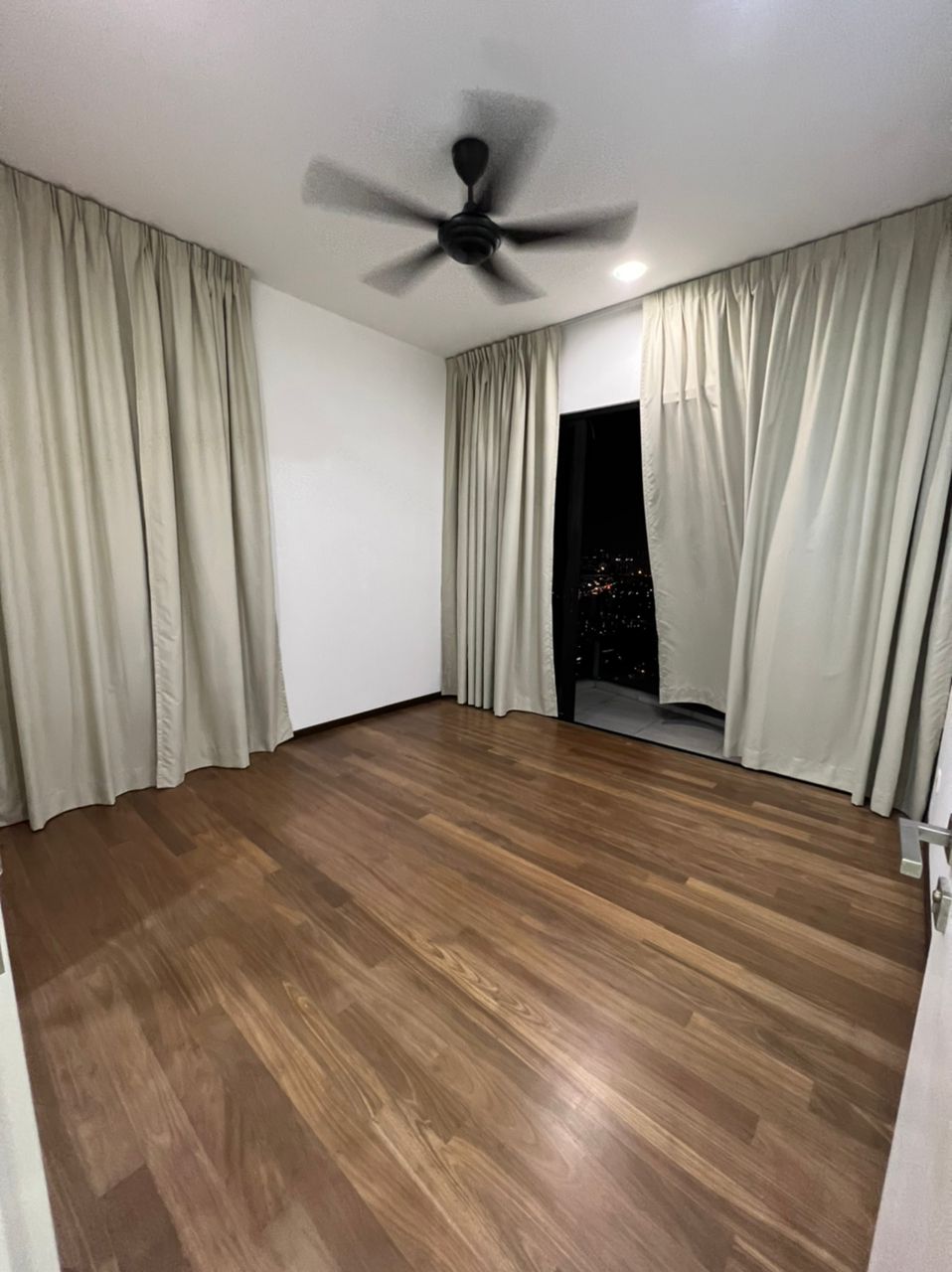 sky condominium - photo 4