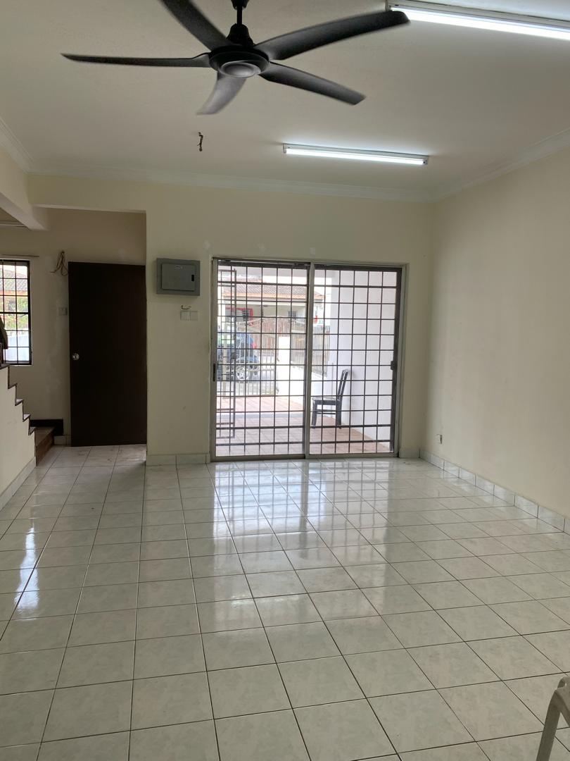 JALAN PU 10 TAMAN PUCHONG UTAMA PUCHONG - photo 2