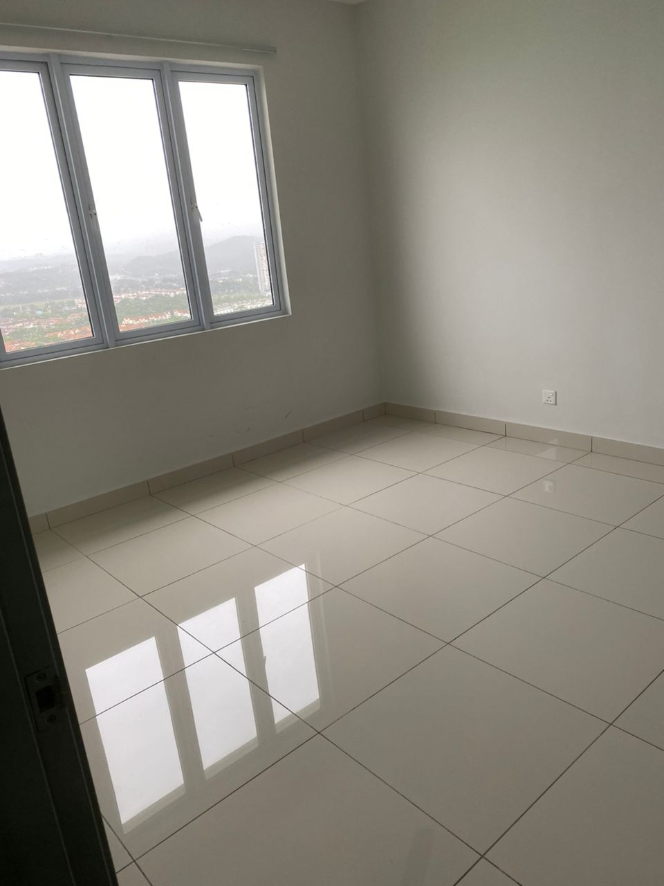 AURORA RESIDENCE - photo 4