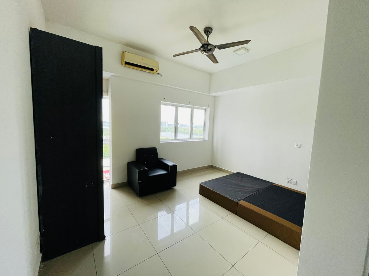 The wharf residence - photo 2