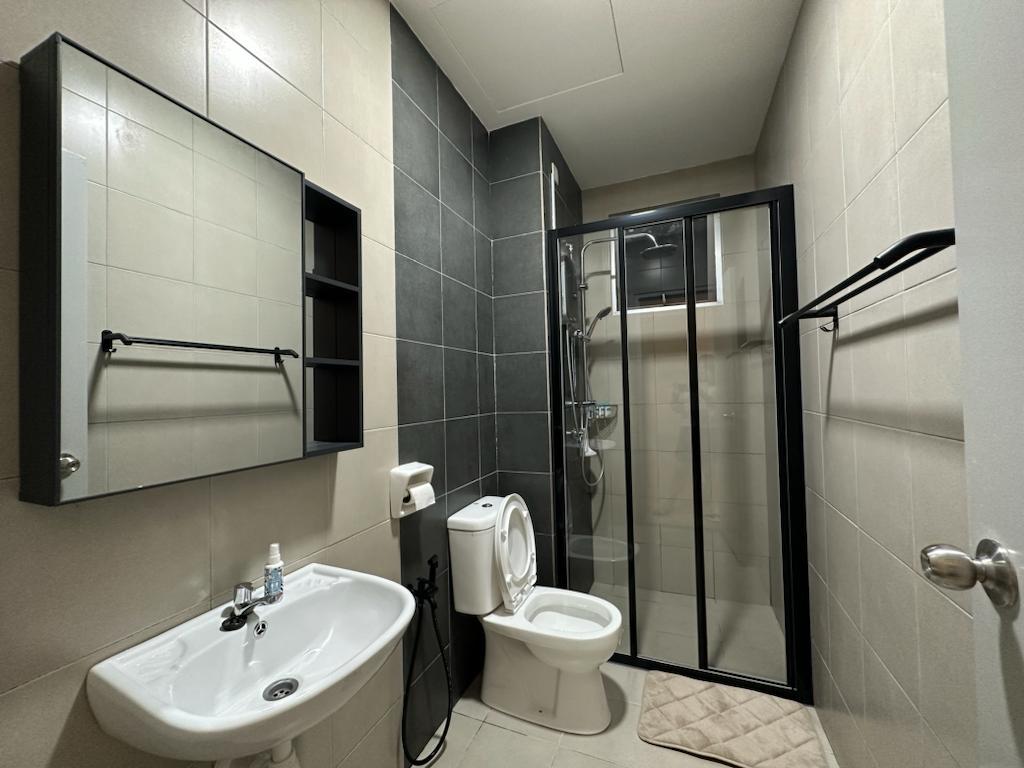 SKYLAKE RESIDENCE - photo 9