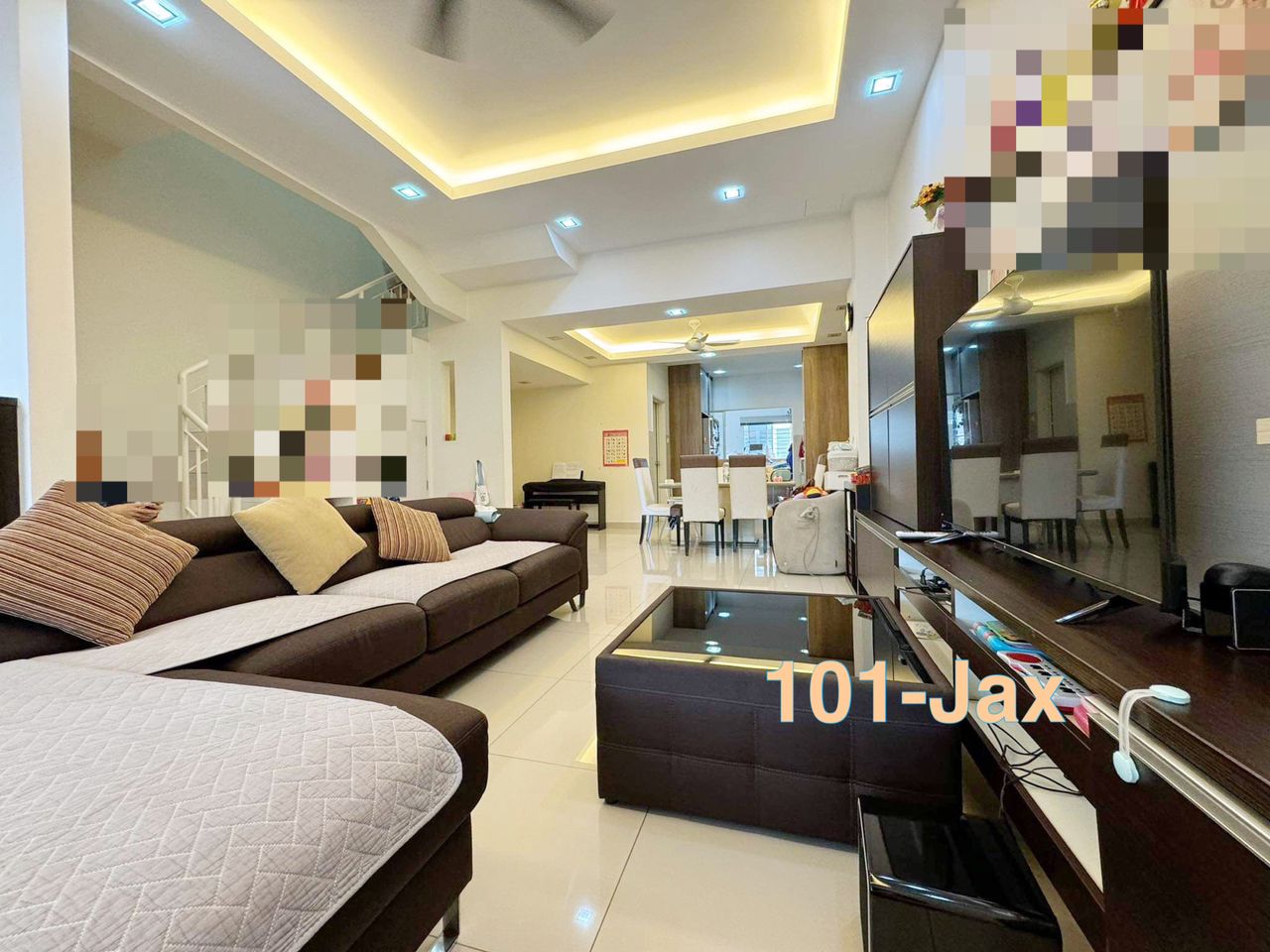 Fully Renovated 2 Storey House Setia Alam