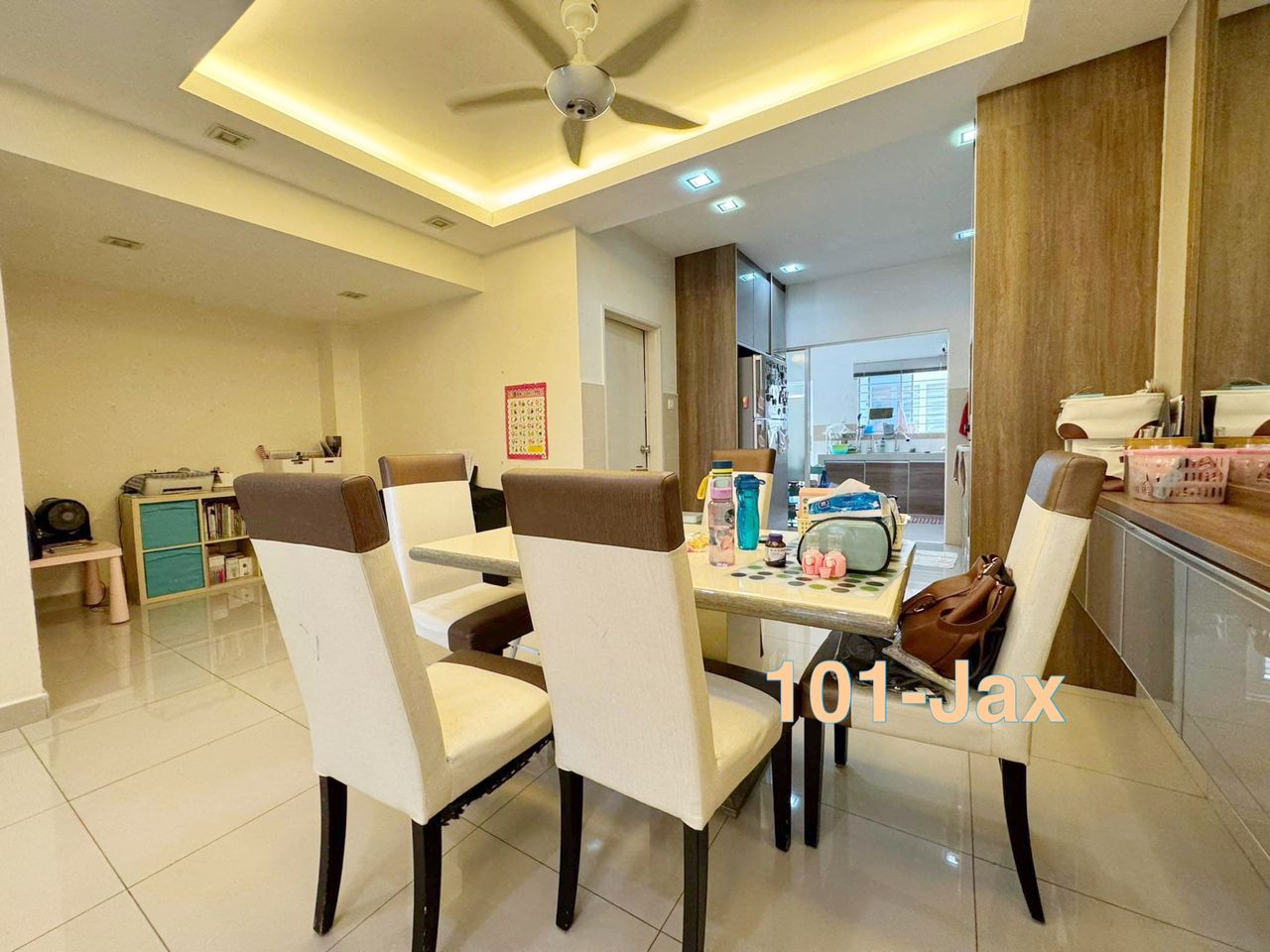 Fully Renovated 2 Storey House Setia Alam - photo 4