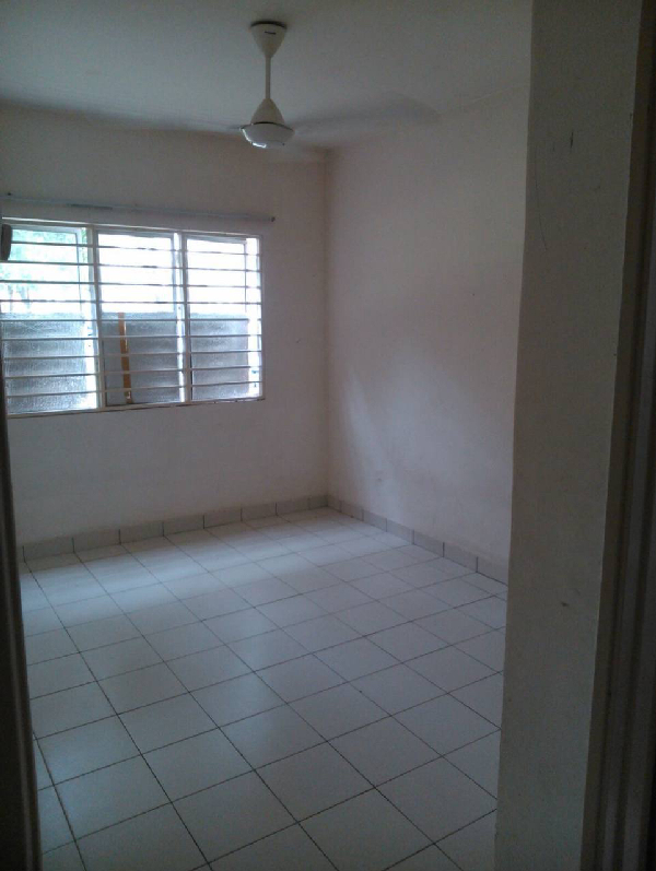 Apartment Teratai, Jalan 1/15 Taman Sutera, 43000 Kajang, Selangor - photo 3