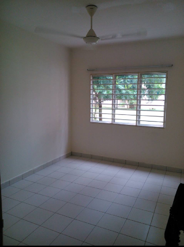 Apartment Teratai, Jalan 1/15 Taman Sutera, 43000 Kajang, Selangor - photo 4