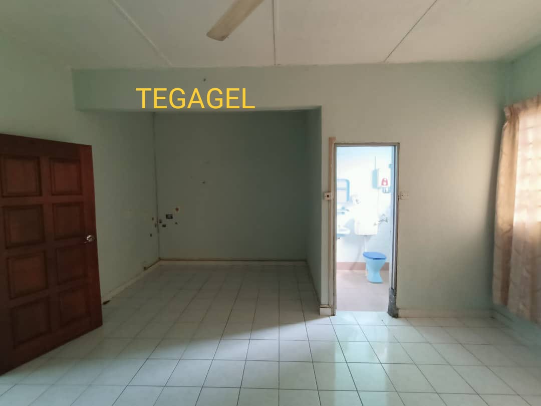 Taman Bayu Perdana,Double Storey Endlot - photo 7