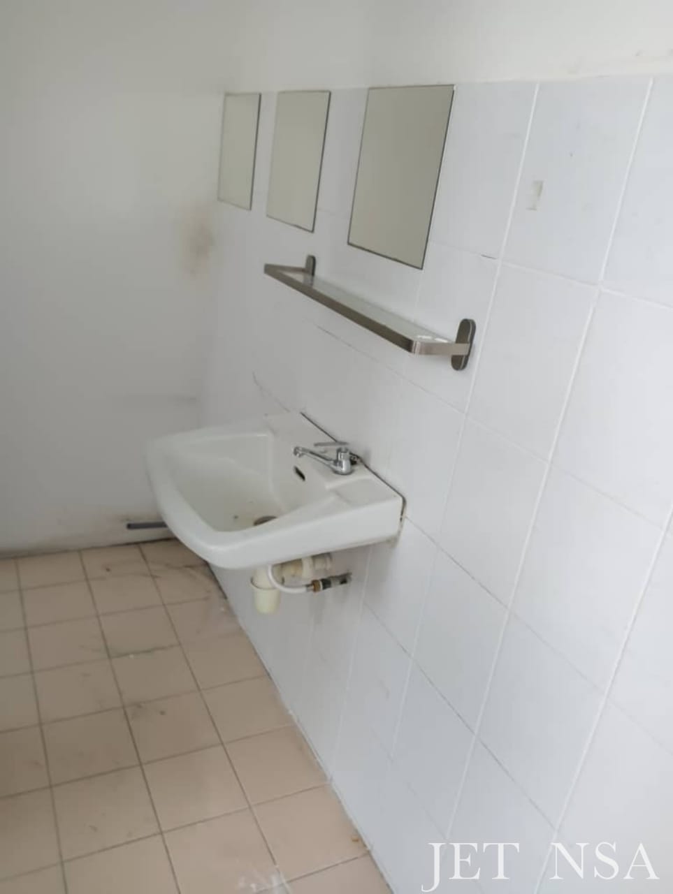 Jalan Ramin Bandar Botanic,1st Floor Shop Lot - photo 8