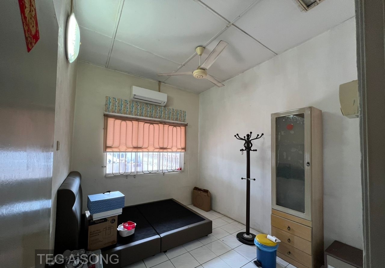 Kampung Jawa Single Storey House for Sale,for Rent - photo 6