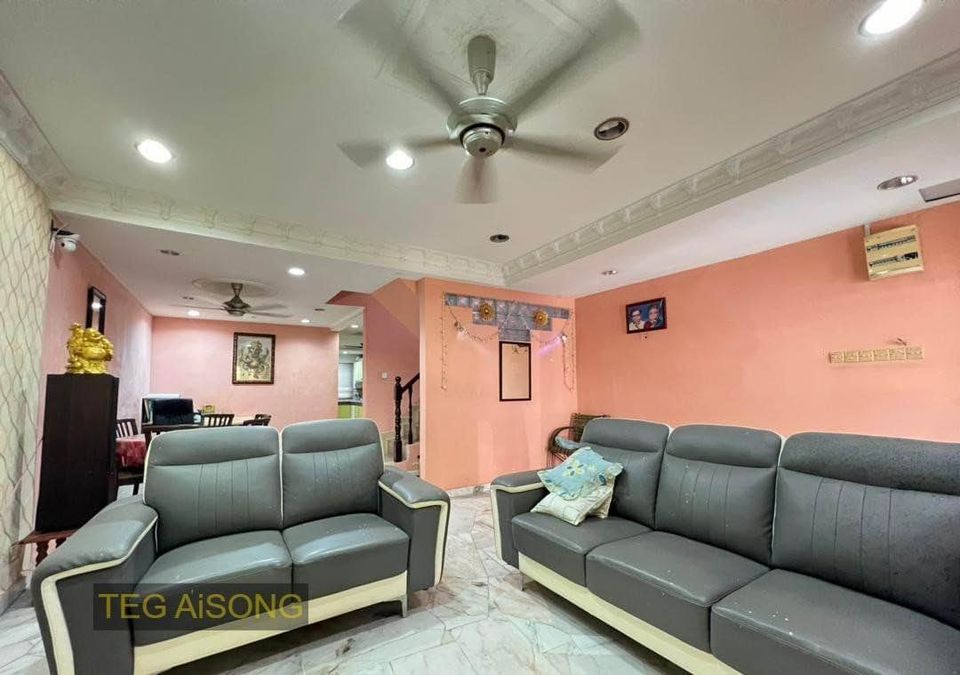 Renovated 2 Storey H ...