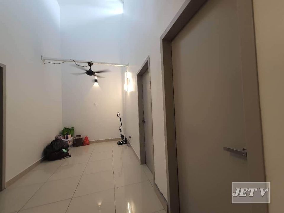 Amverton Link,Renovated Double Storey House - photo 9