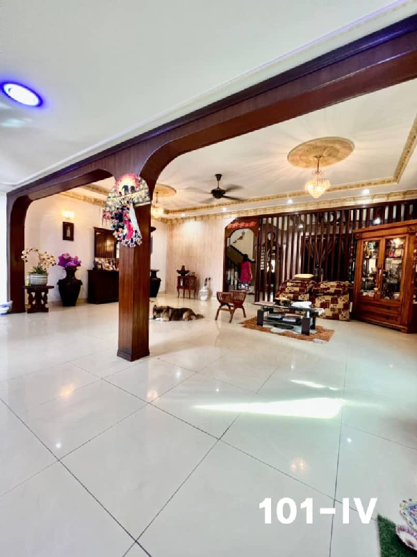 Double Storey Superlink Endlot House 