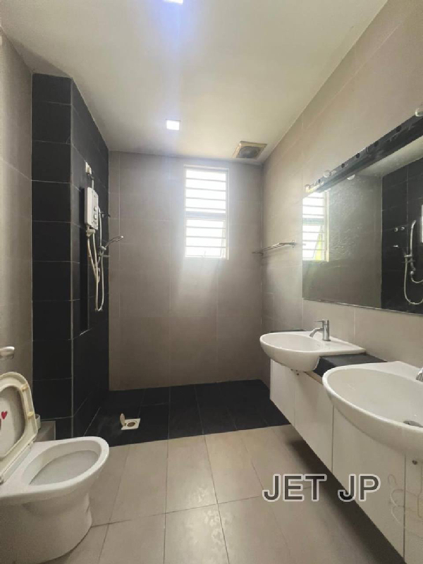 Double Storey House  - photo 9