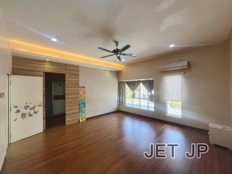 Double Storey House  - photo 10