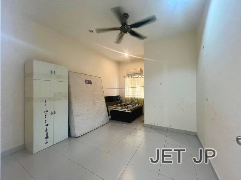 Double Storey House  - photo 12
