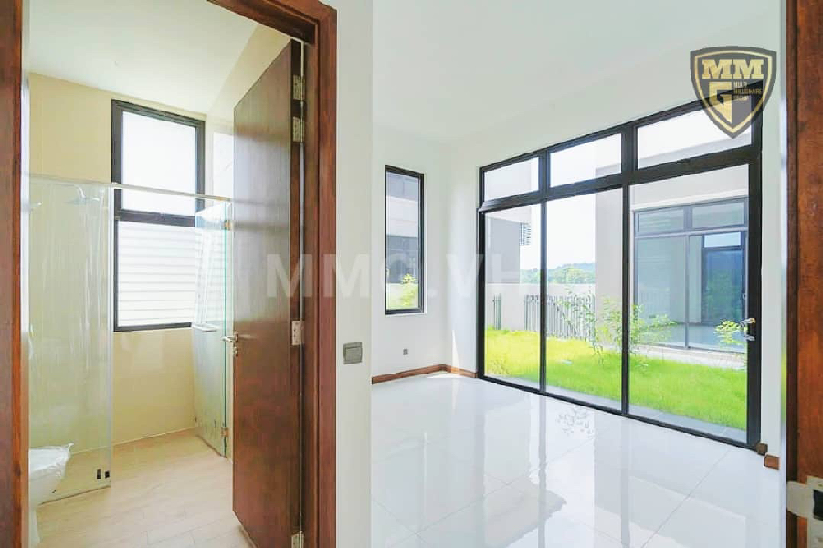 2.5 Storey Bungalow  - photo 3