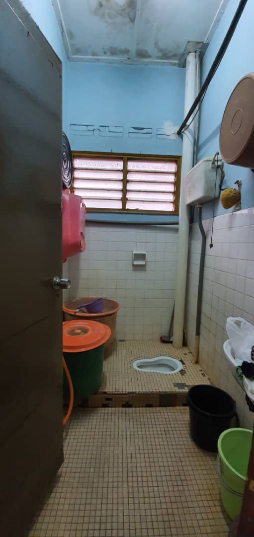 Jalan Angsana, Taman Rinting - photo 10