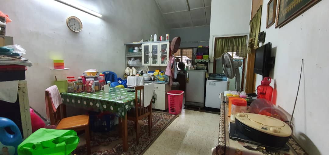 Jalan Angsana, Taman Rinting - photo 9
