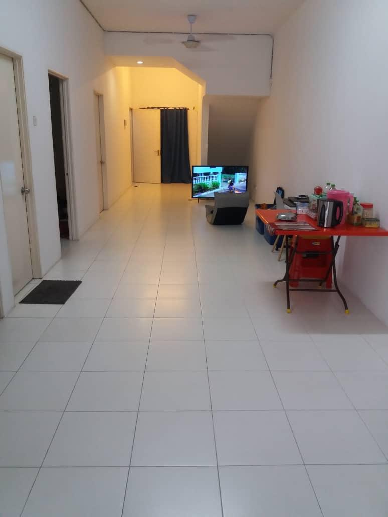 TOWNHOUSE THE LAKE PUTRA PERDANA PUCHONG FOR SALE - photo 2