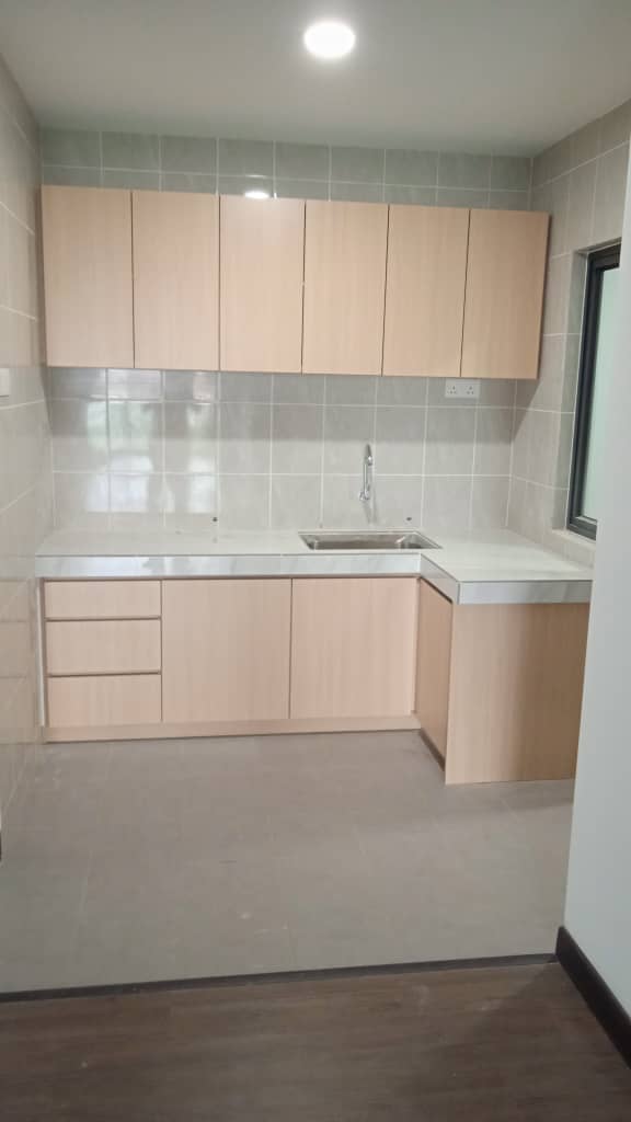 Facing UKM Partial Furnished Condo Vista Bangi - photo 2
