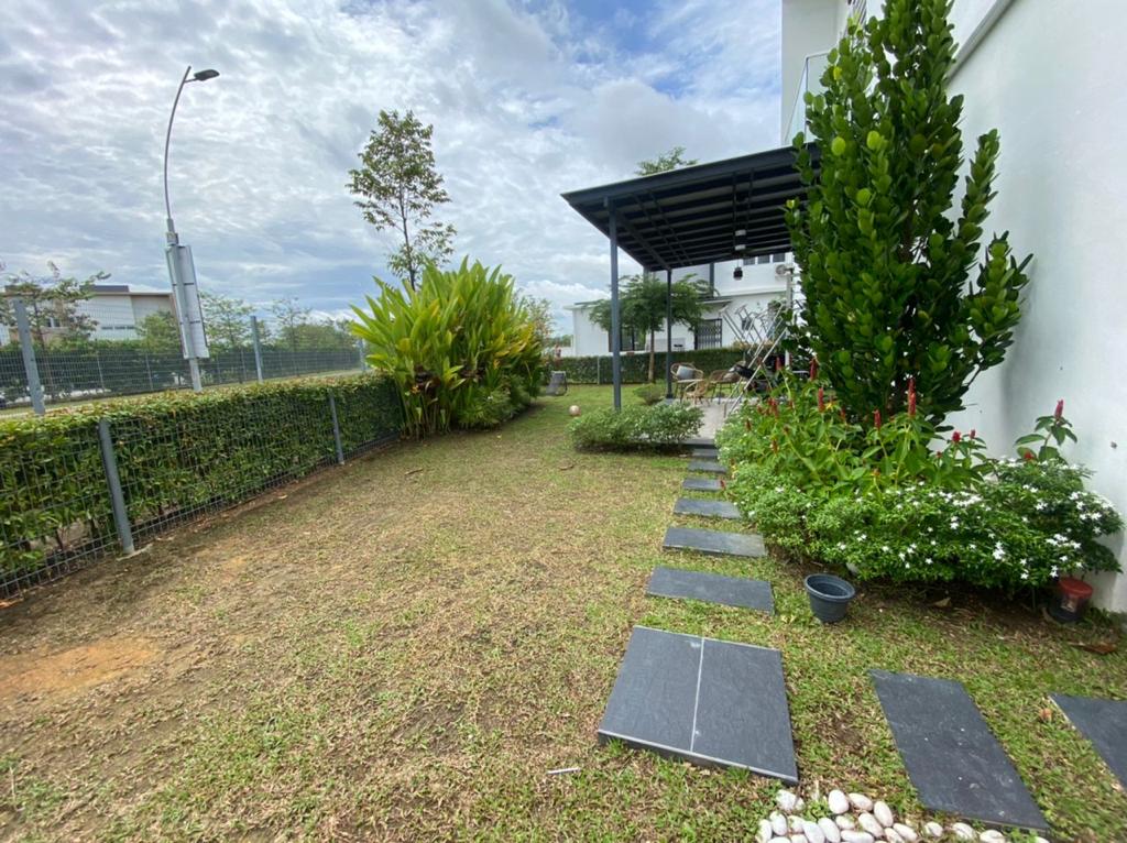 CORNER Reno Lawa 6 Car Parks Casa Green Cybersouth - photo 7
