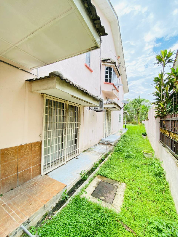 Semi D For Sale in Bandar Country Homes, Rawang, Selangor - photo 11