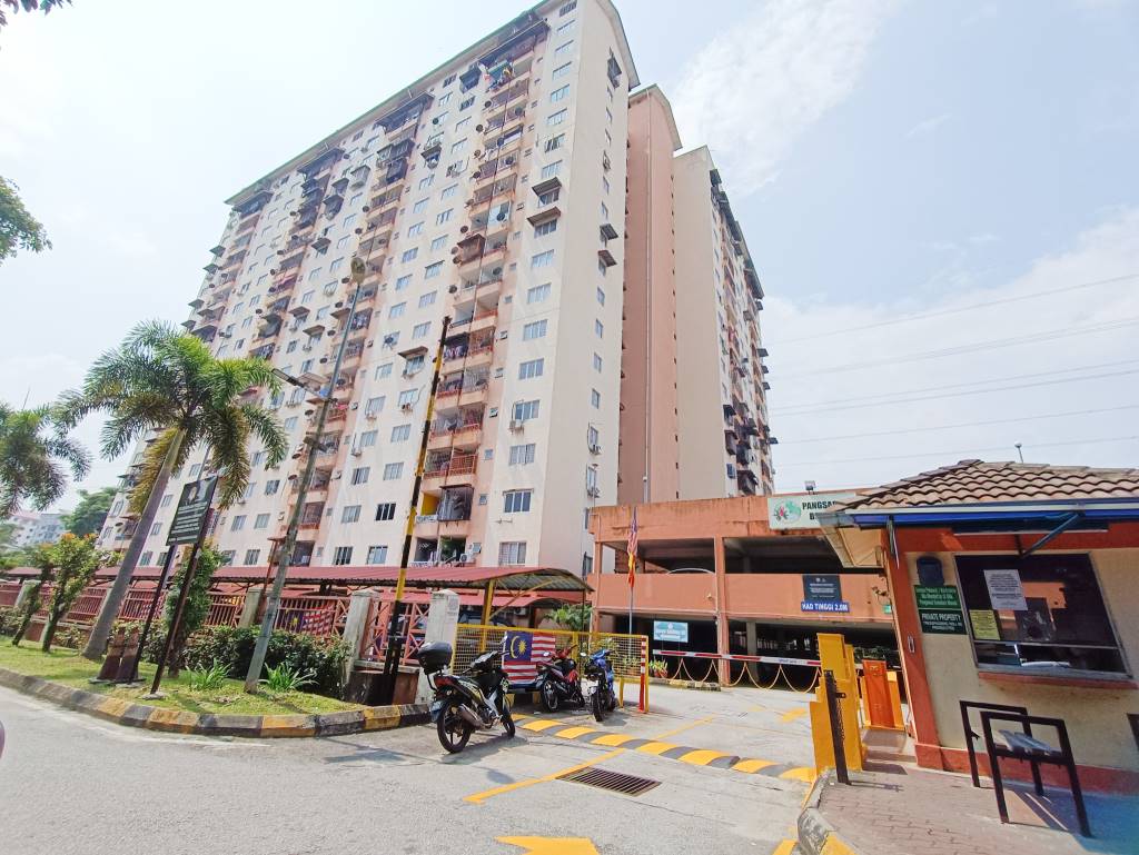 Apartment Beringin Taman Gombak Permai Batu Caves - photo 2
