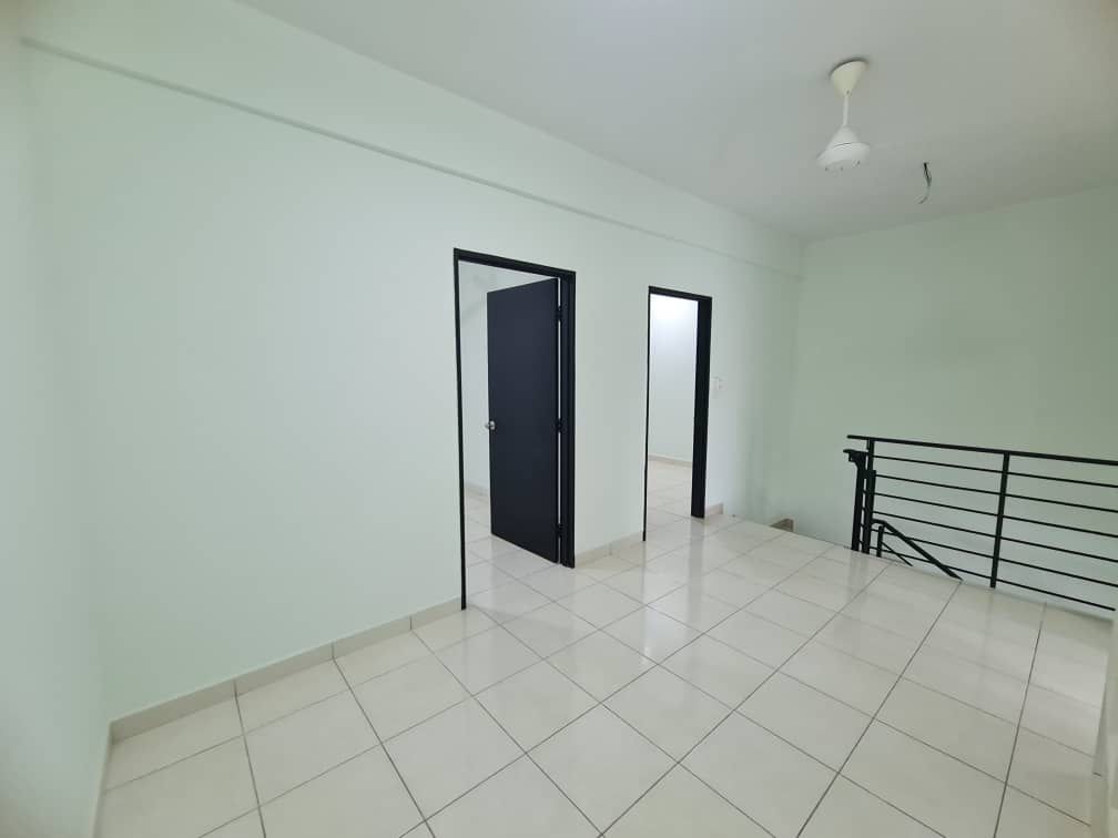 3 Storey House Bangi Avenue Seksyen 7 - photo 13