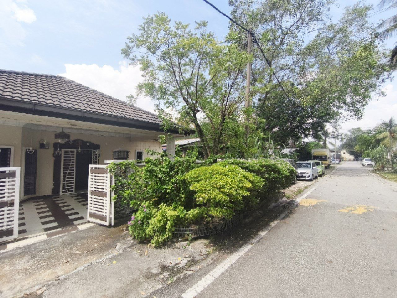 Single Storey Bunglo Kampung Desa Aman - photo 3