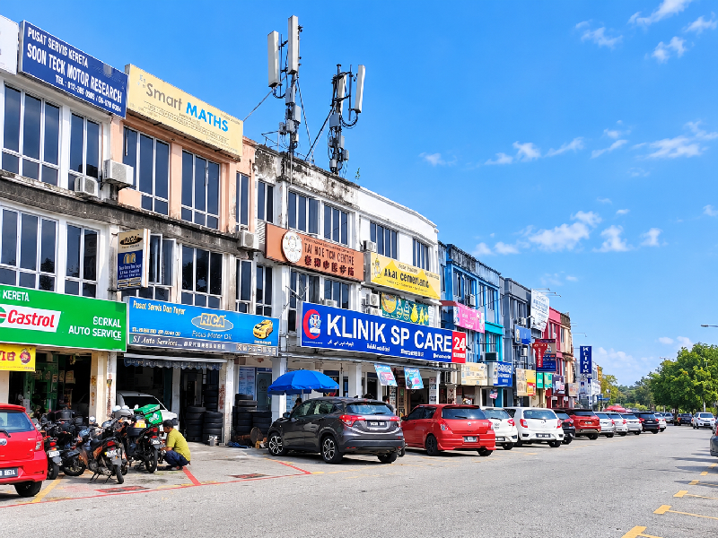 Bandar Country Home 3Shoplot renovated, Rent for 1st floor and 2nd Floor