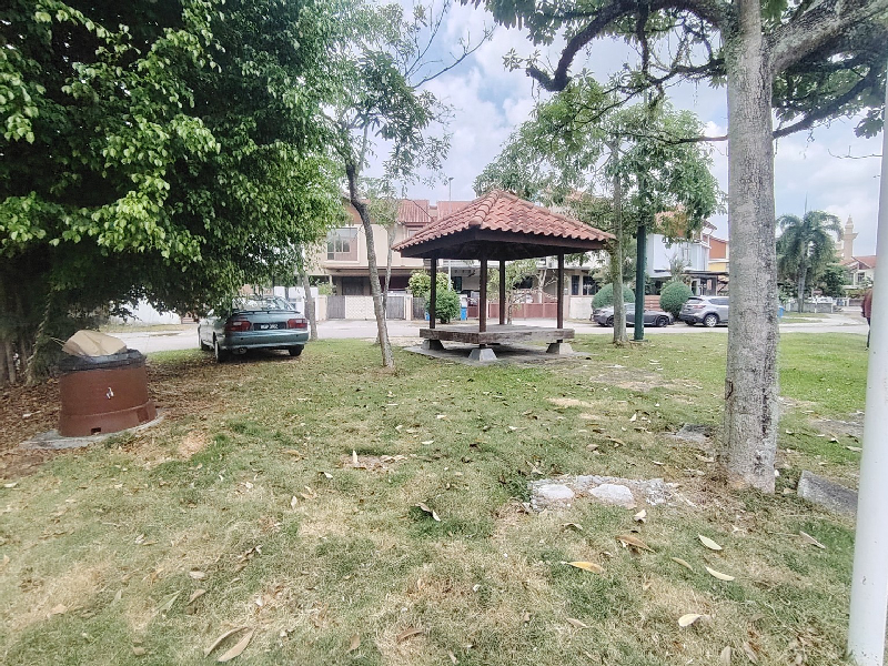 Bukit Jelutong Double Storey Superlink END LOT,Seksyen 8,Shah Alam,Selangor - photo 8