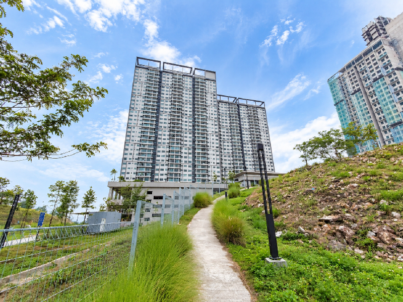 NEW CONDO Mori Residence Facing Swimming pool Anggun Emerald - photo 3