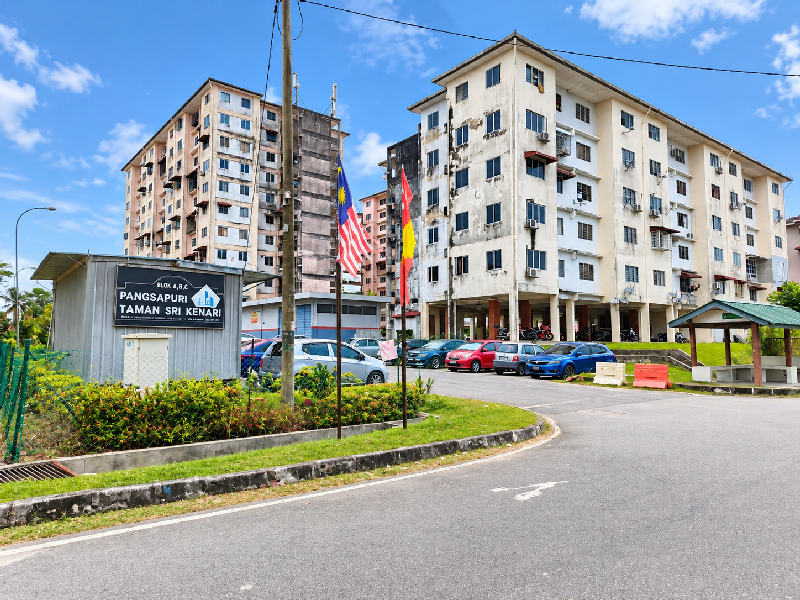 Pangsapuri Sri Kenari, Kajang,Selangor - photo 1