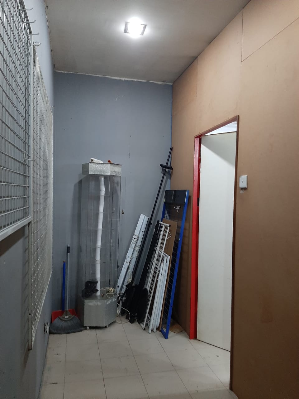 4-22 Prangin mall - photo 5