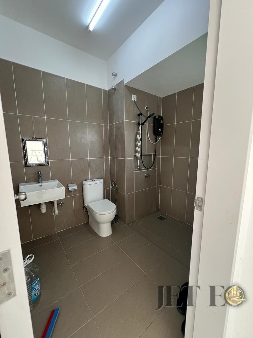 Sewa 20x70 Mahkota Banting Double Storey - photo 6