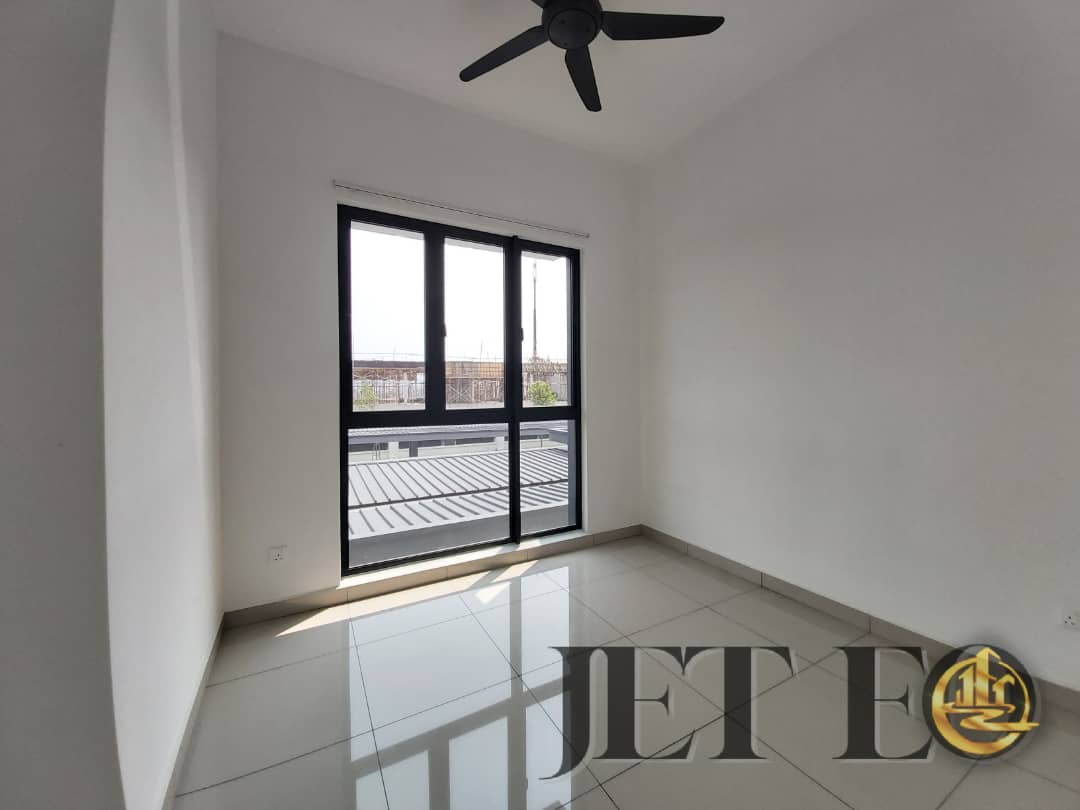 Nara Eco Ardence Courtyard Home Setia Alam - photo 2