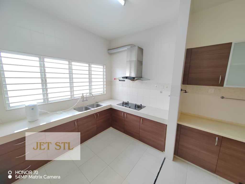 Setia Impian 4 Double Storey Good Condition - photo 9