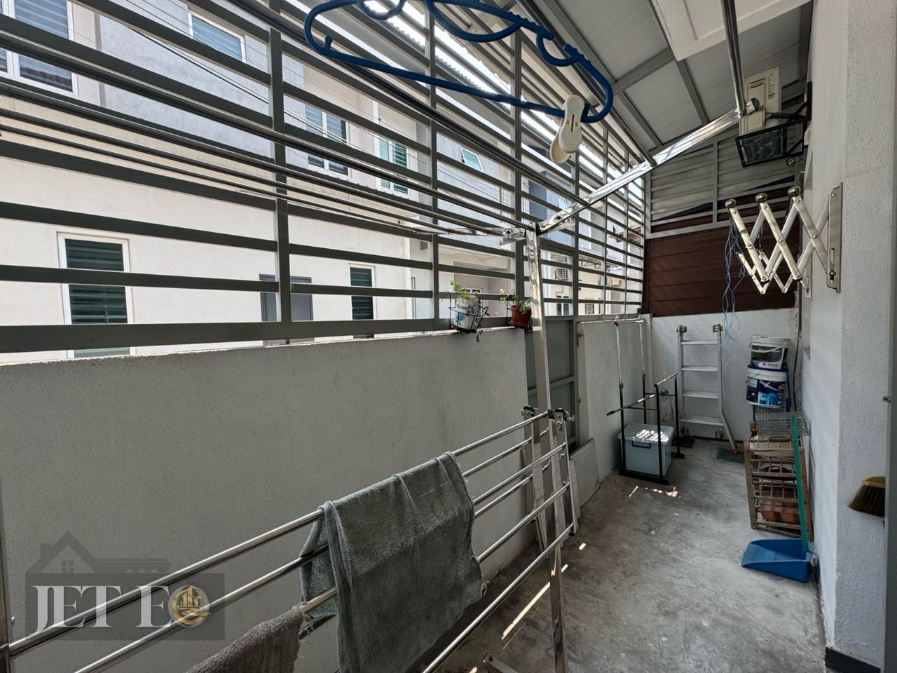 Jenjarom House Fully Furnished - photo 4