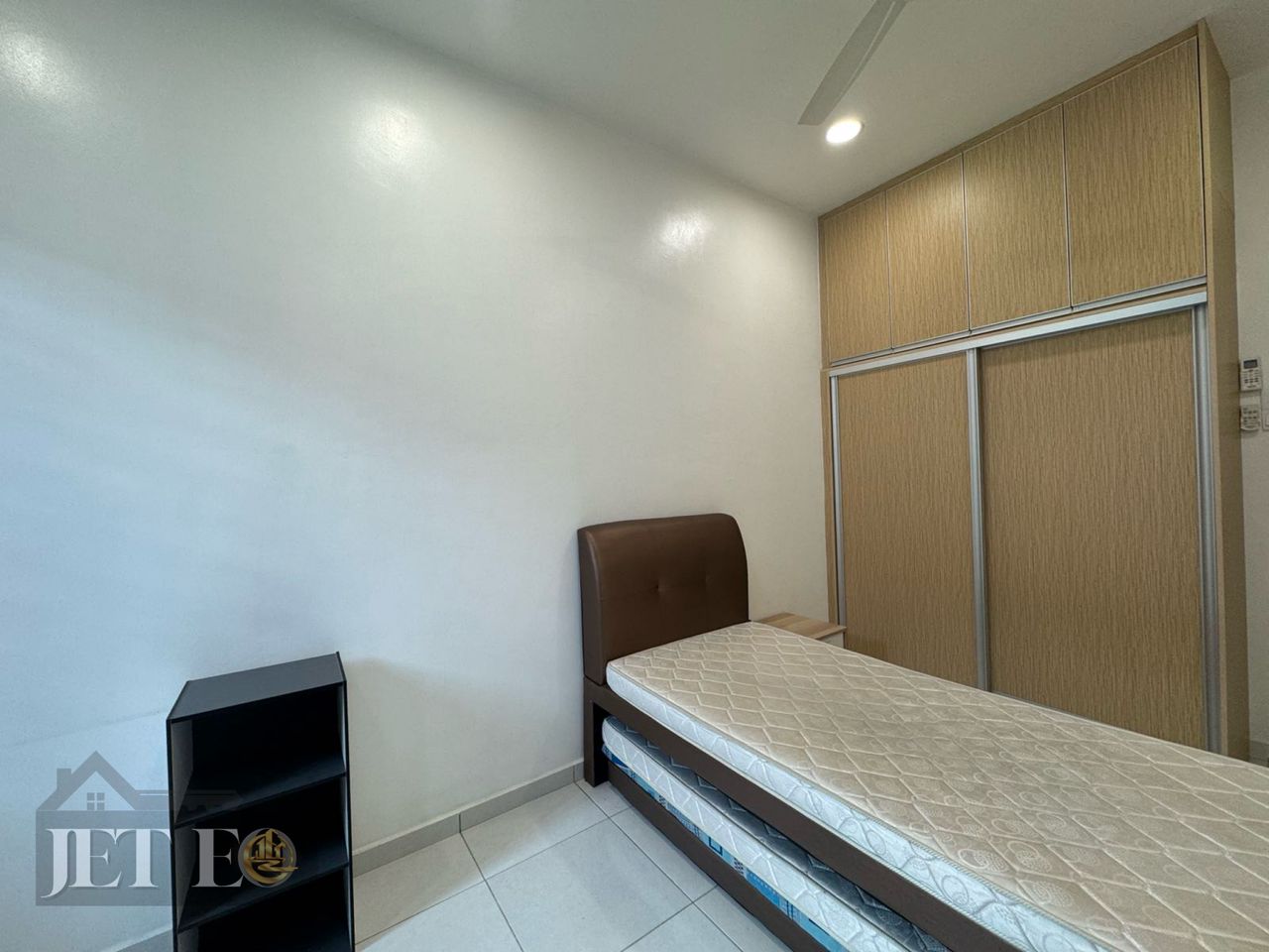 Jenjarom House Fully Furnished - photo 9